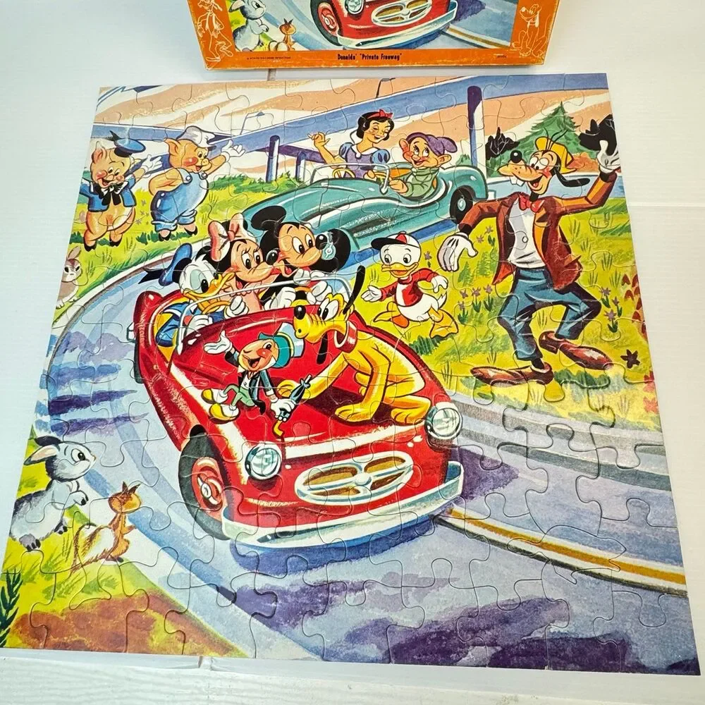 Vintage Disney private freeway Puzzle Mickey Mouse, Minnie, Donald Duck, Goofy